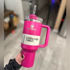 Stanley 40 oz CAMELIA PINK cup
